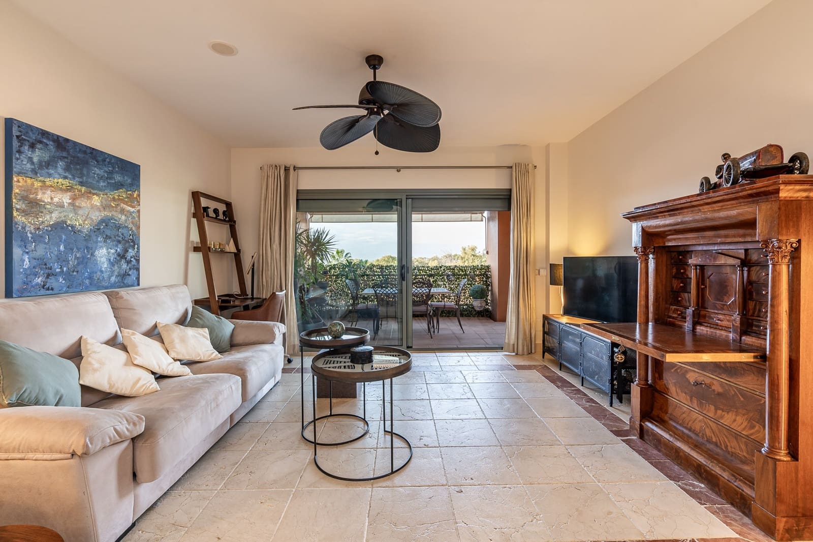 2 bedroom Apartment for sale in Estepona with pool garage - € 485,000 (Ref: 8630024)