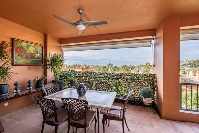 2 sovrum Lägenhet till salu i La Alquería, Estepona med pool garage - 485 000 € (Ref: 8630024)