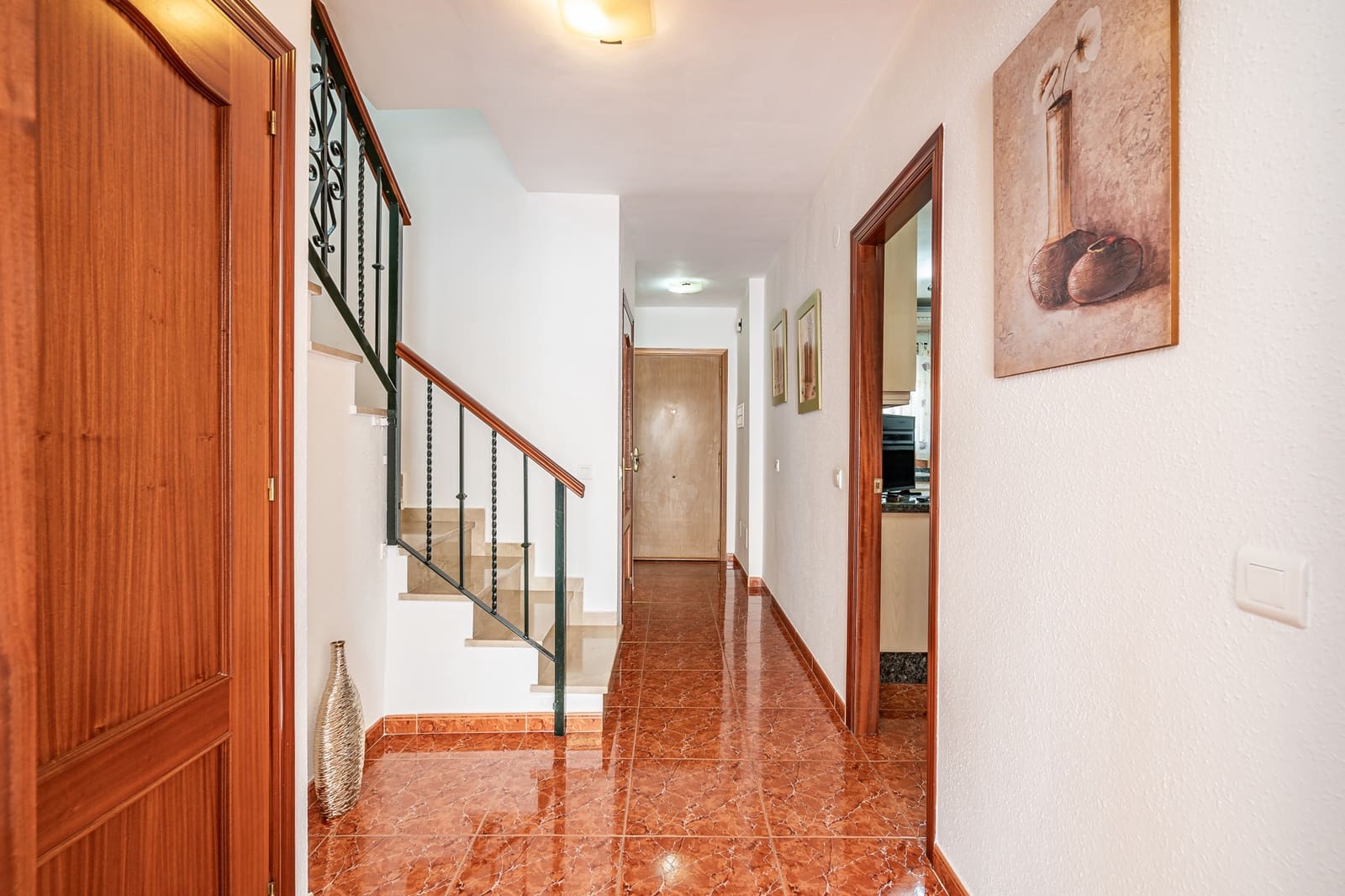 3 soveværelse Byhus til salg i Estepona med garage - € 575.000 (Ref: 8809408)