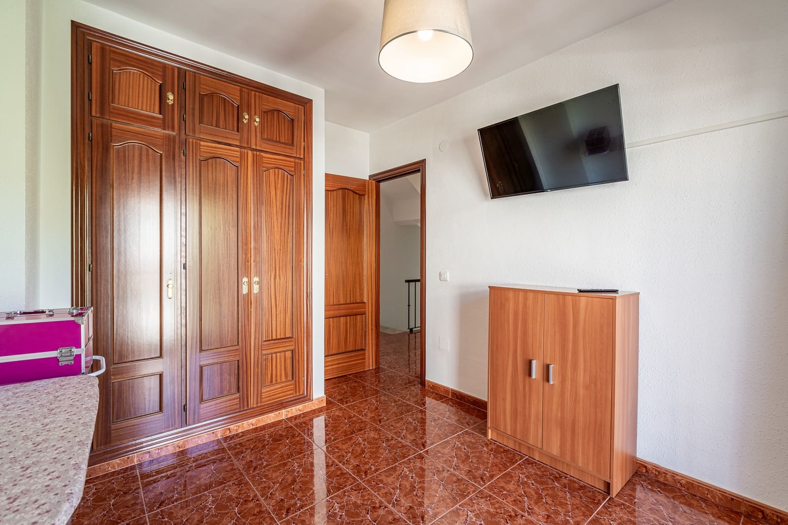 3 soveværelse Byhus til salg i Estepona med garage - € 575.000 (Ref: 8809408)