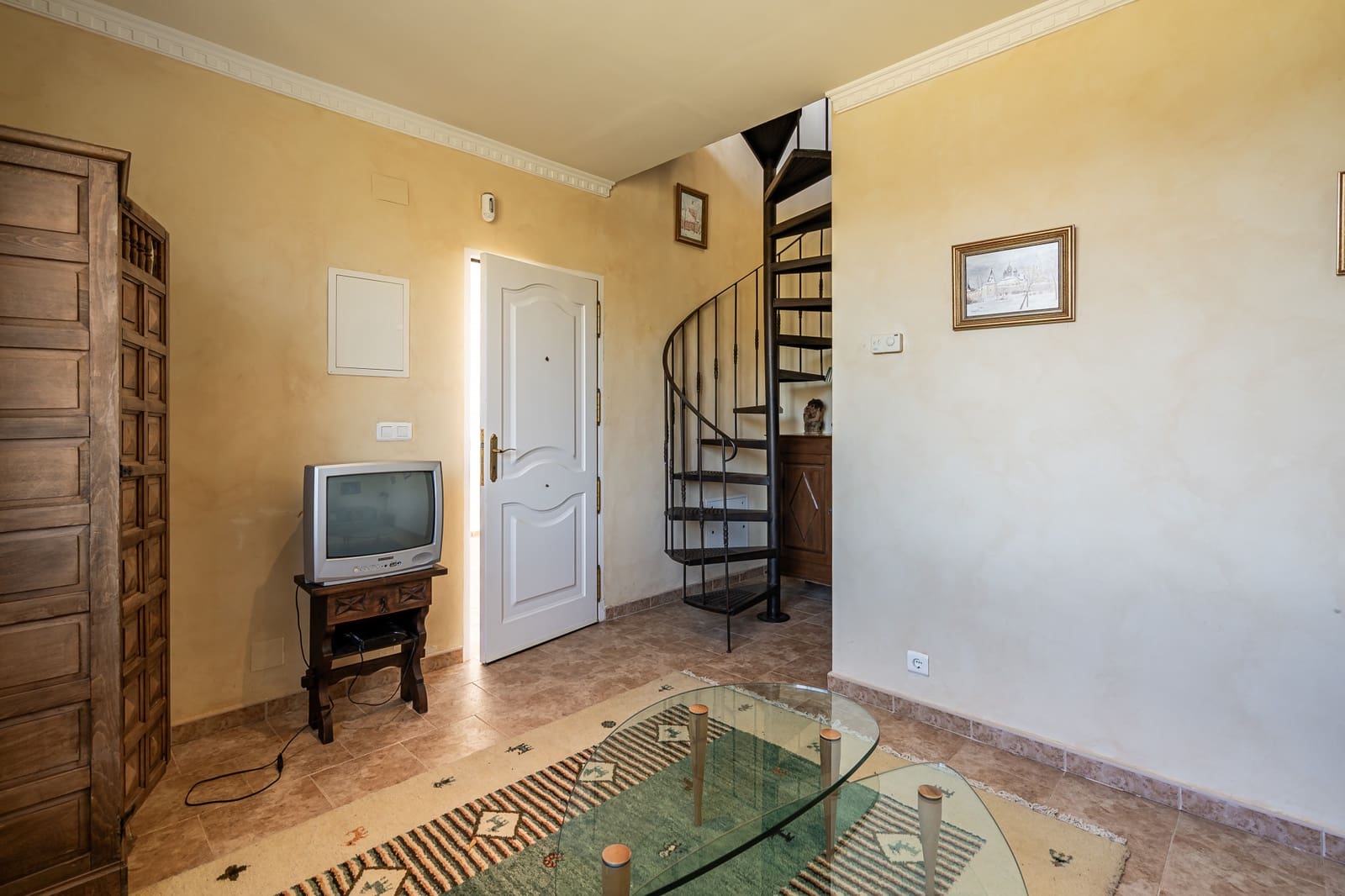 7 bedroom Villa for sale in Estepona with garage - € 2,500,000 (Ref: 8827541)