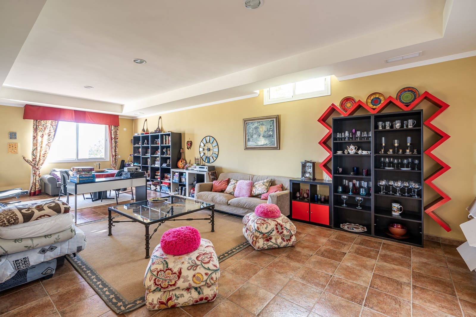 7 bedroom Villa for sale in Estepona with garage - € 2,500,000 (Ref: 8827541)