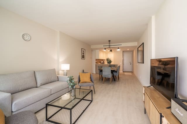 Apartamento de 2 habitaciones en La Concha - Resina Golf, Estepona en venta con piscina garaje - 650.000 € (Ref: 8856857)