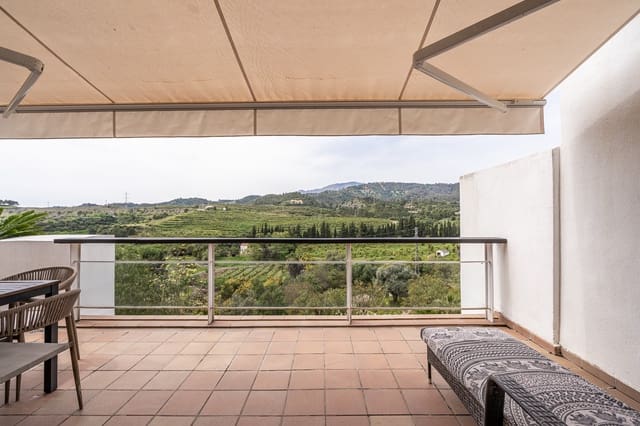 2 soverom Leilighet til salgs i Benahavís med svømmebasseng garasje - € 355 000 (Ref: 8935186)