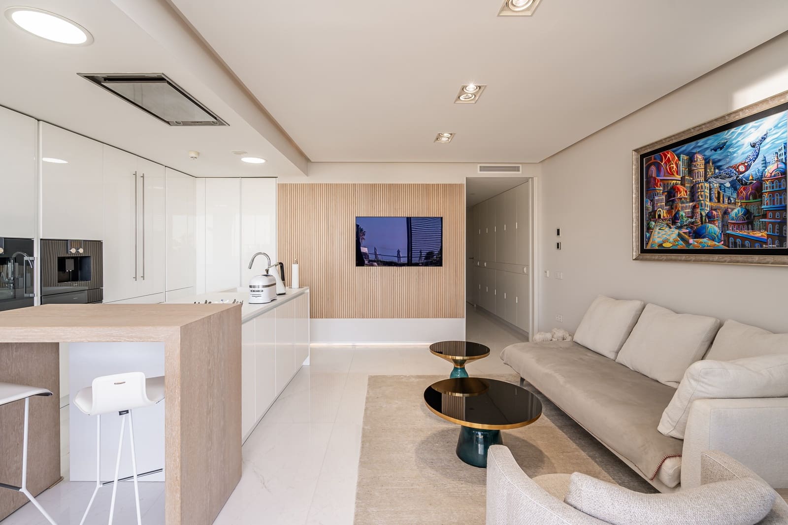 2 sypialnia Apartament na sprzedaż w Estepona z basenem garażem - 1 095 000 € (Ref: 9048639)