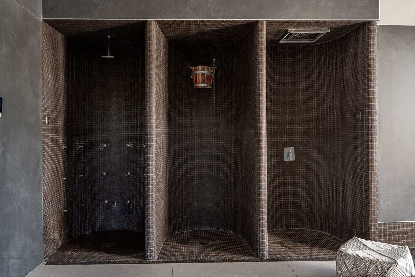 2 sypialnia Apartament na sprzedaż w Estepona z basenem garażem - 1 095 000 € (Ref: 9048639)