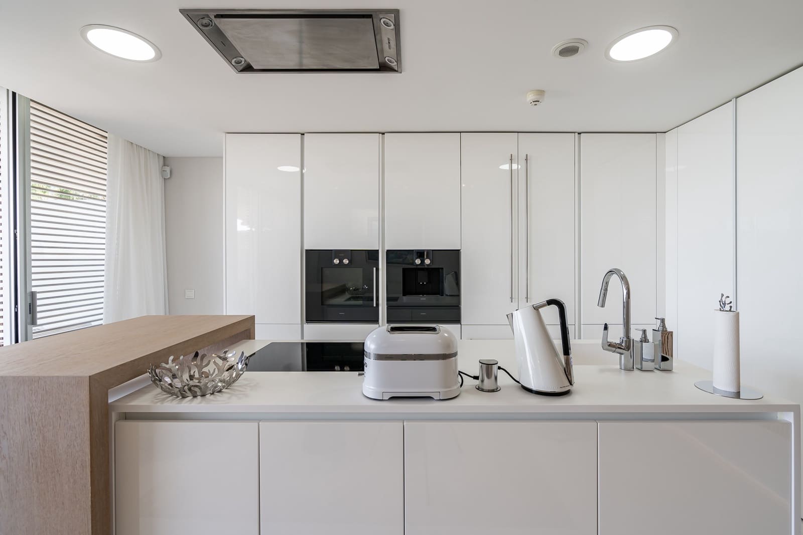 2 sypialnia Apartament na sprzedaż w Estepona z basenem garażem - 1 095 000 € (Ref: 9048639)