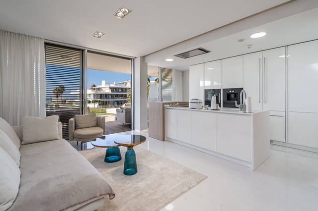 2 sypialnia Apartament na sprzedaż w Guadalobón, Estepona z basenem garażem - 1 095 000 € (Ref: 9048639)