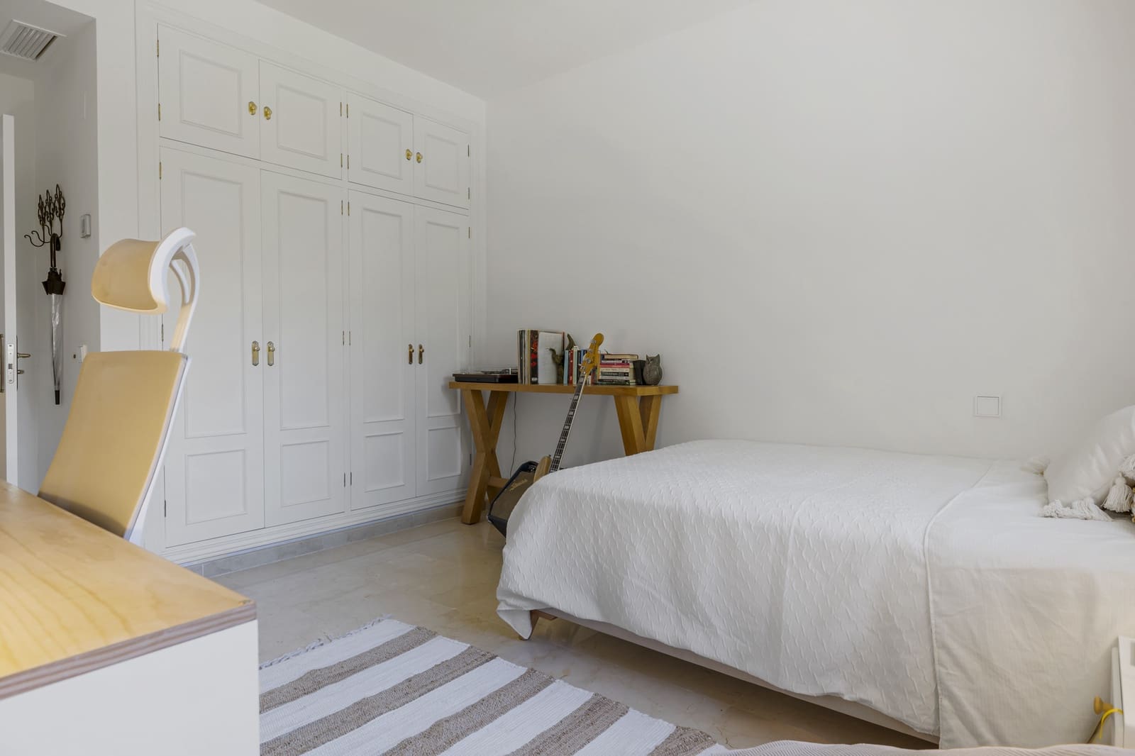 4 bedroom Penthouse for sale in Estepona with pool garage - € 1,350,000 (Ref: 9059270)