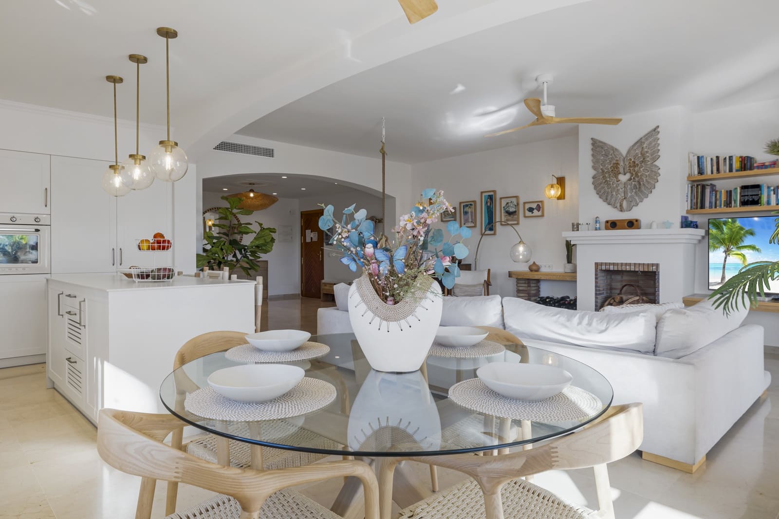 4 bedroom Penthouse for sale in Estepona with pool garage - € 1,350,000 (Ref: 9059270)