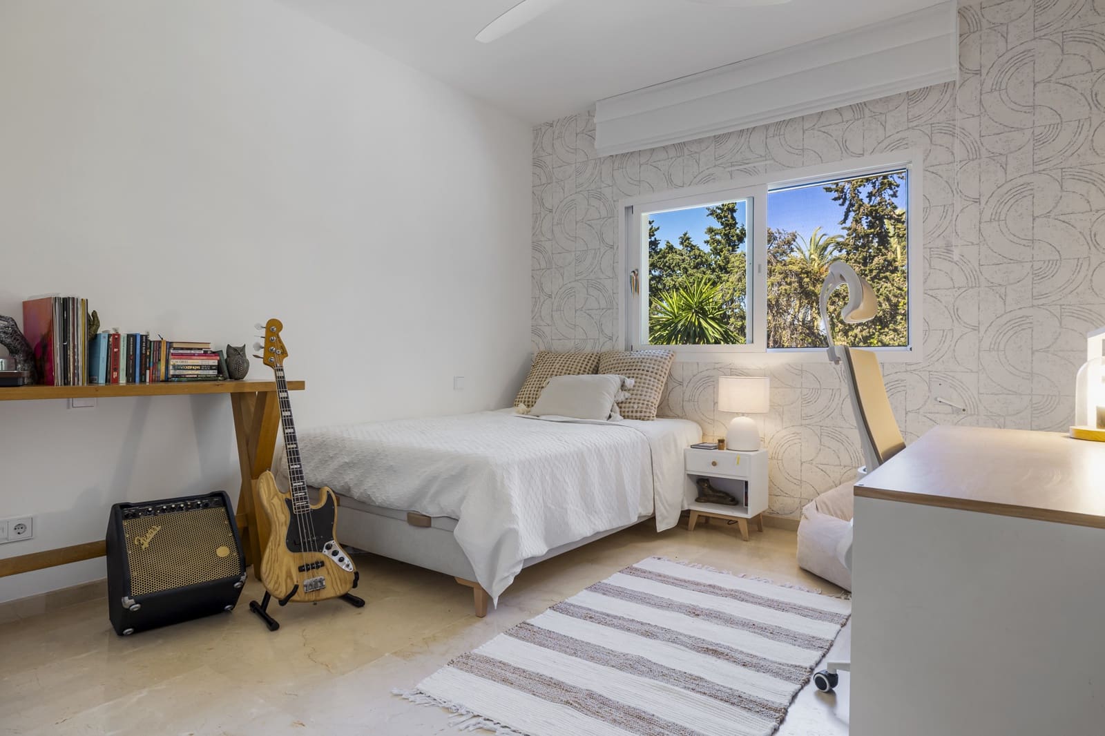 4 bedroom Penthouse for sale in Estepona with pool garage - € 1,150,000 (Ref: 9059270)