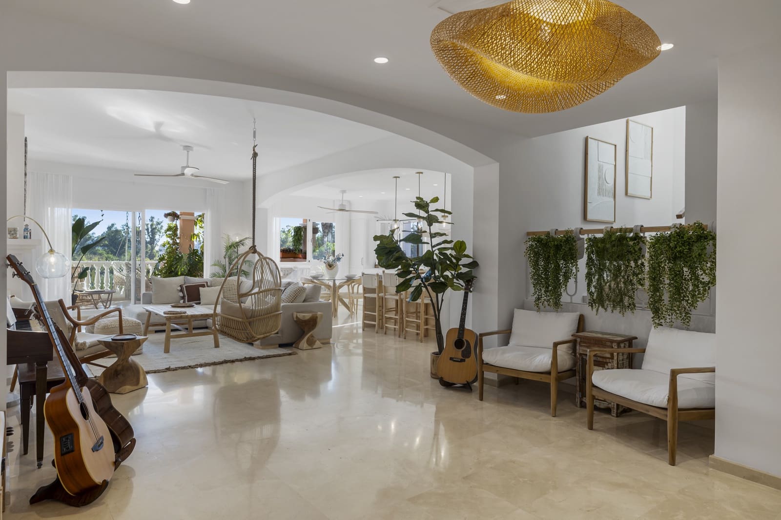 4 bedroom Penthouse for sale in Estepona with pool garage - € 1,150,000 (Ref: 9059270)