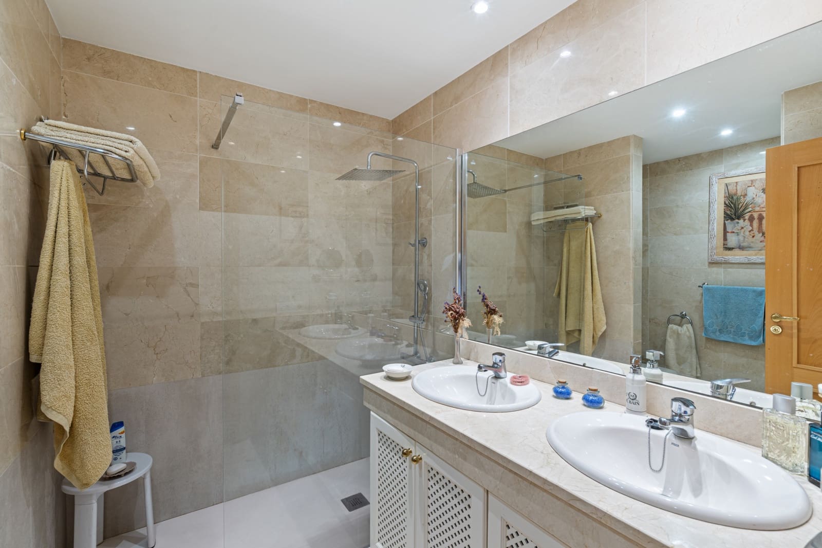 3 soverom Leilighet til salgs i Estepona med svømmebasseng garasje - € 629 000 (Ref: 9112225)