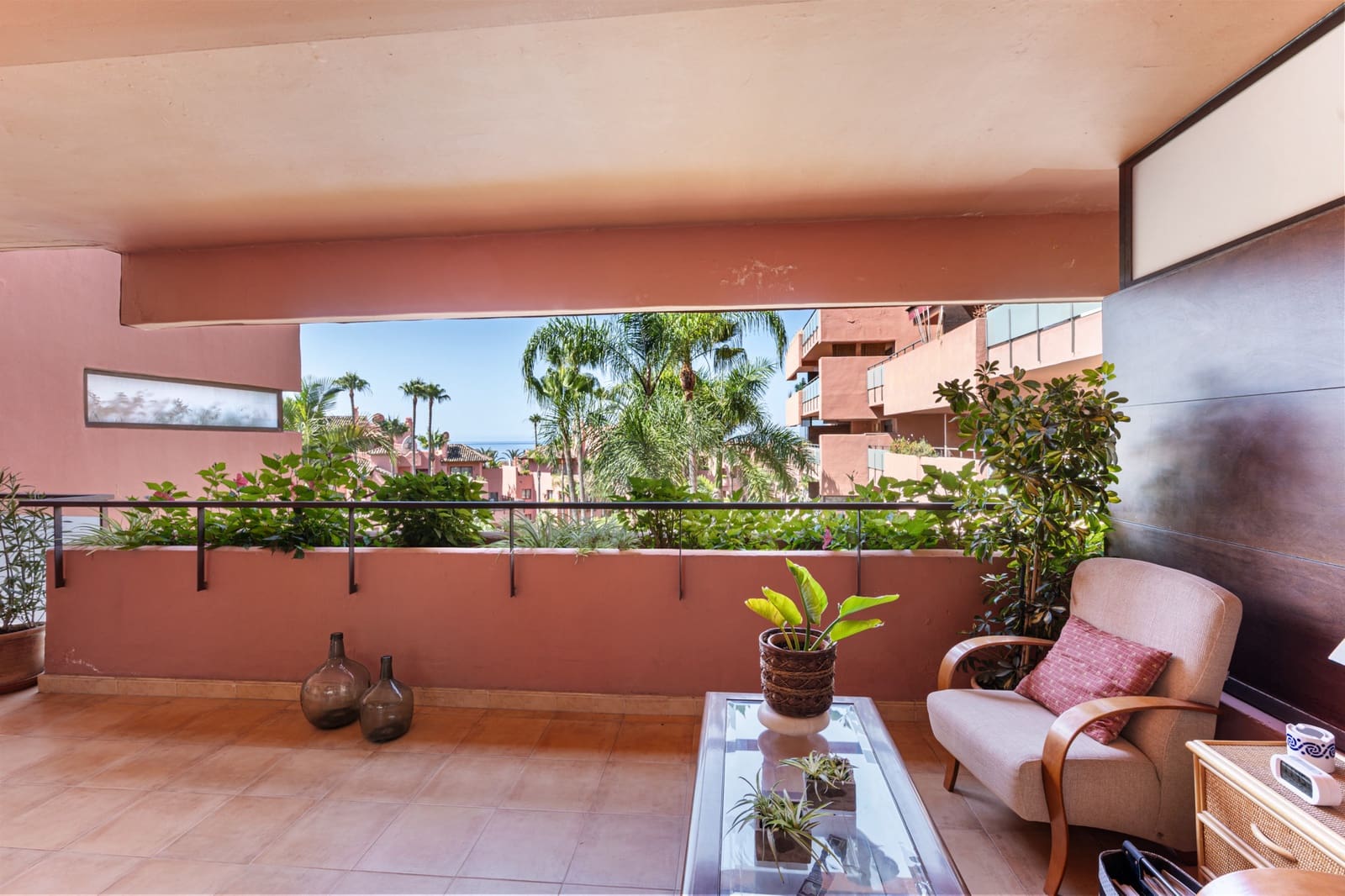 3 soverom Leilighet til salgs i Estepona med svømmebasseng garasje - € 629 000 (Ref: 9112225)