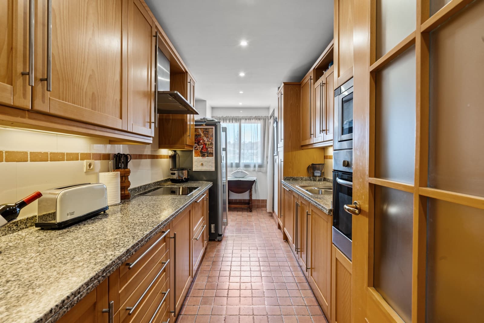 3 soverom Leilighet til salgs i Estepona med svømmebasseng garasje - € 629 000 (Ref: 9112225)