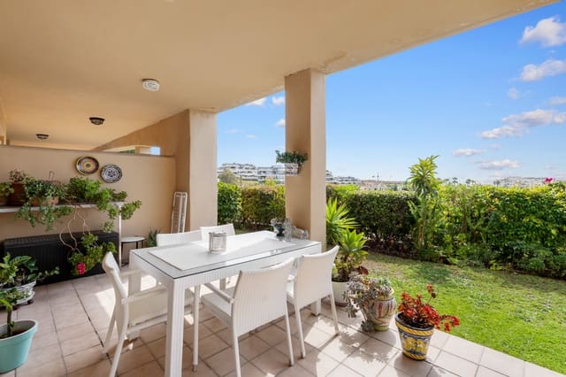 2 makuuhuone Huoneisto myytävänä paikassa La Concha - Resina Golf, Estepona mukana uima-altaan 
autotalli - 349 000 € (Ref: 9173358)