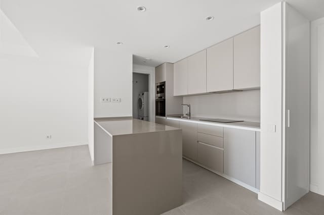 2 chambre Appartement à vendre à La Concha - Resina Golf, Estepona avec piscine garage - 650 000 € (Ref: 9192197)
