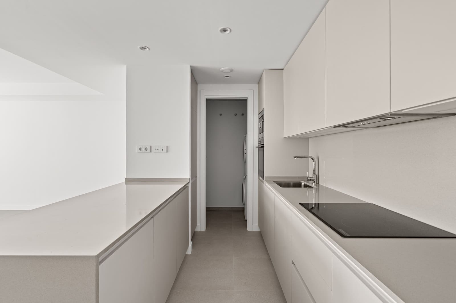 2 sovrum Lägenhet till salu i New Golden Mile med pool garage - 670 000 € (Ref: 9192198)