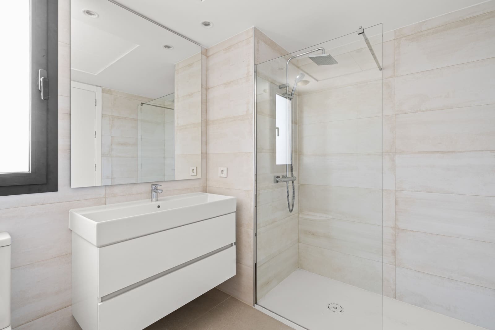 2 quarto Penthouse para venda em New Golden Mile com piscina garagem - 910 000 € (Ref: 9192199)