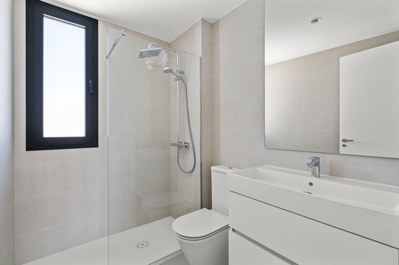 2 quarto Penthouse para venda em New Golden Mile com piscina garagem - 910 000 € (Ref: 9192199)