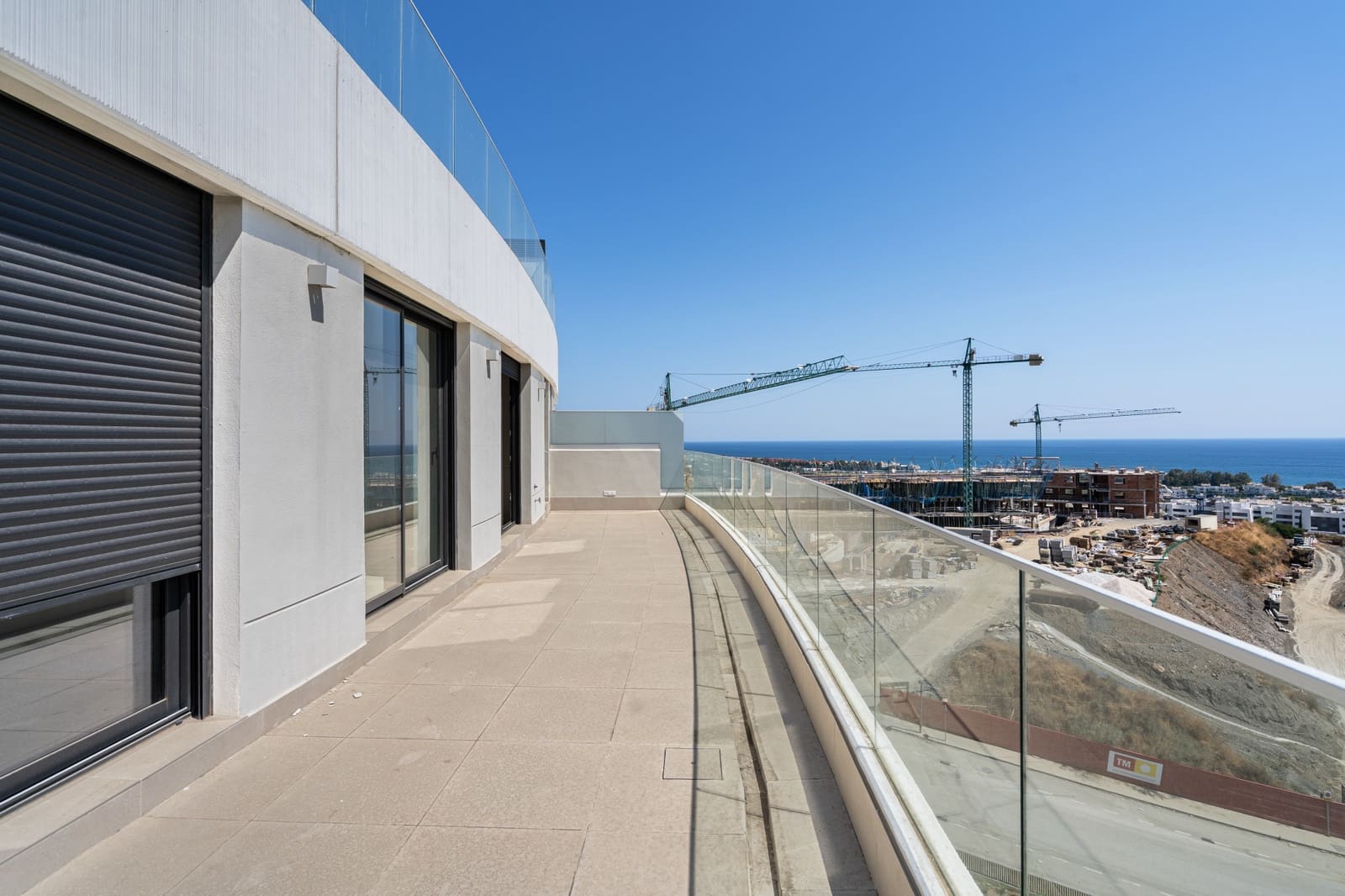 2 quarto Penthouse para venda em New Golden Mile com piscina garagem - 910 000 € (Ref: 9192199)