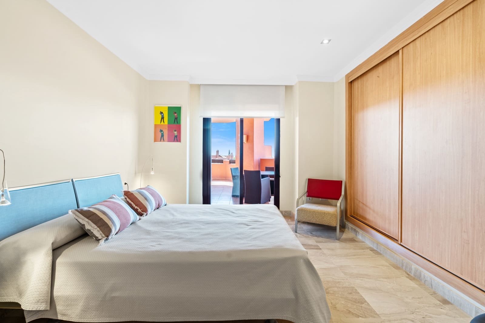 3 makuuhuone Huoneisto myytävänä paikassa Estepona mukana uima-altaan 
autotalli - 1 170 000 € (Ref: 9219859)