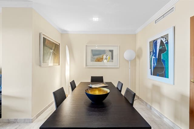 3 makuuhuone Huoneisto myytävänä paikassa Estepona mukana uima-altaan 
autotalli - 1 170 000 € (Ref: 9219859)