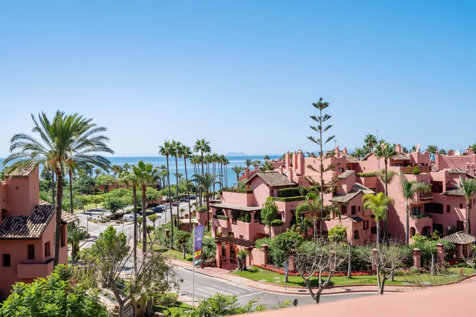 3 makuuhuone Huoneisto myytävänä paikassa Estepona mukana uima-altaan 
autotalli - 1 170 000 € (Ref: 9219859)