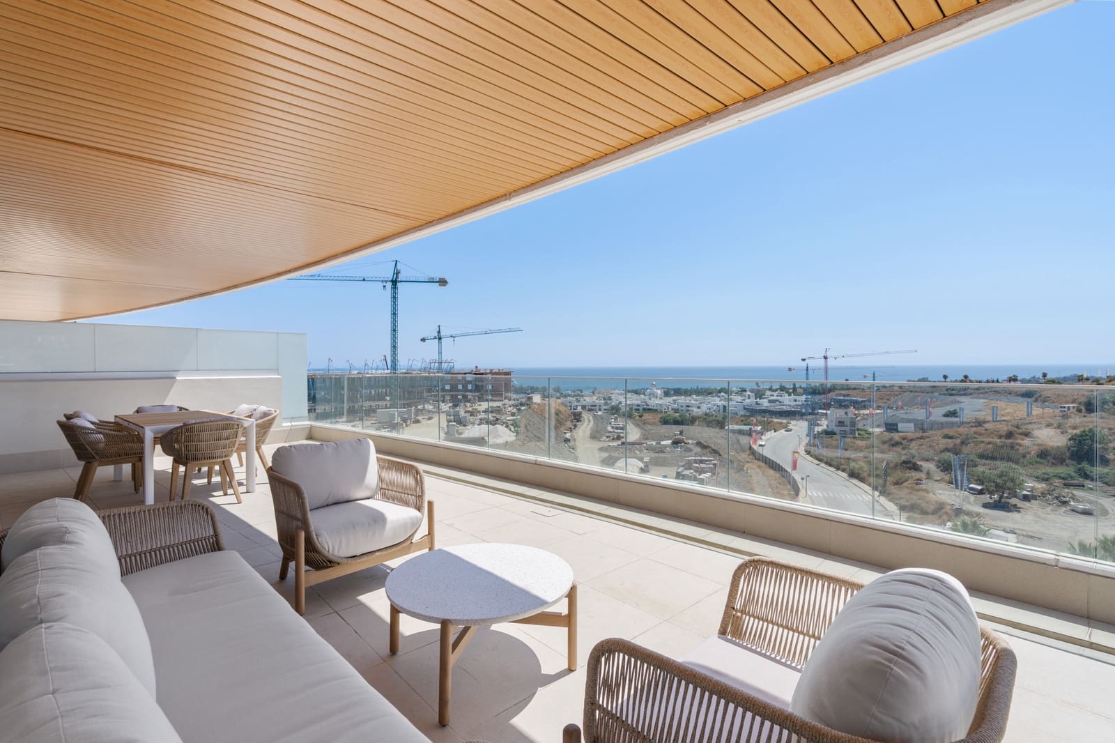 2 quarto Apartamento para venda em New Golden Mile com piscina garagem - 740 000 € (Ref: 9228459)