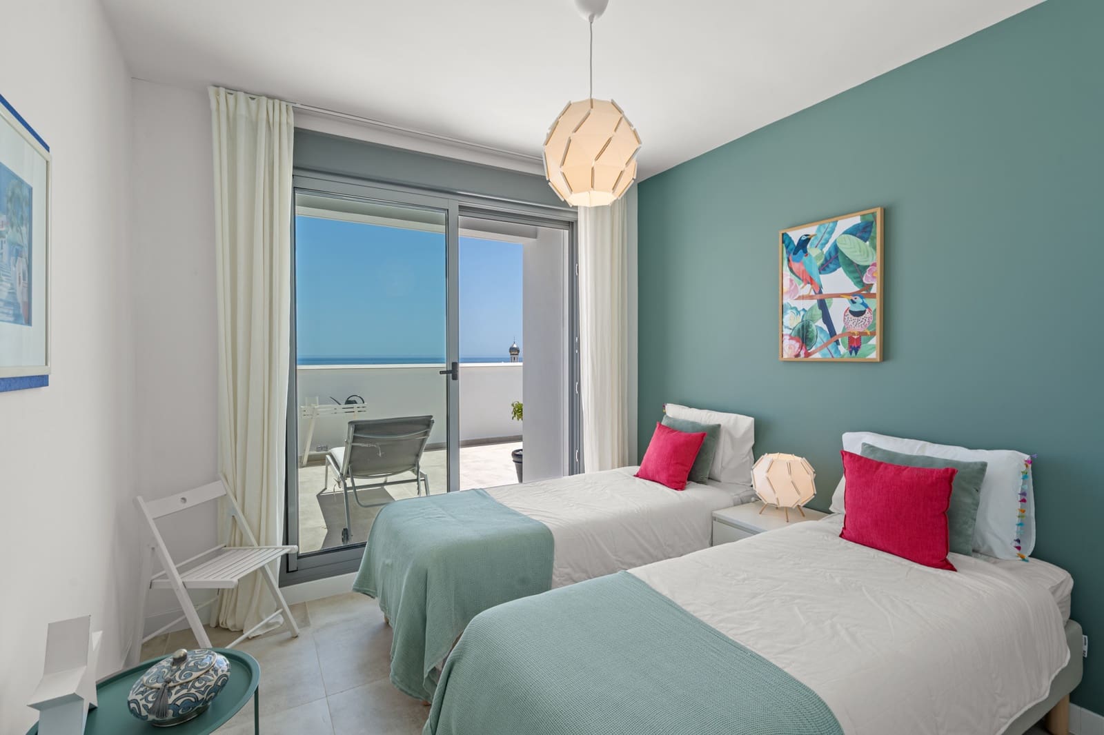 4 bedroom Penthouse for sale in Estepona with pool garage - € 1,195,000 (Ref: 9232524)