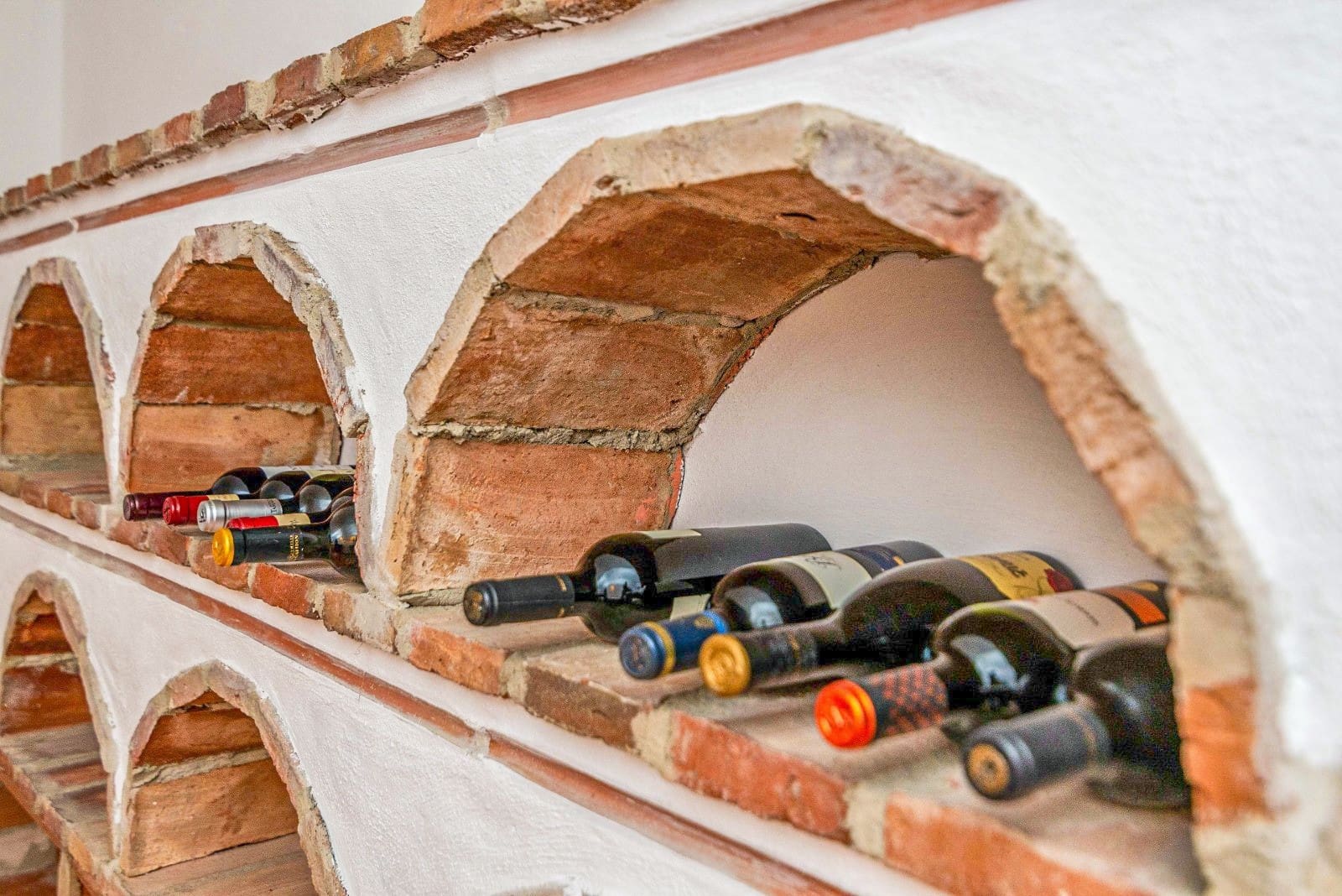 6 bedroom Villa for sale in Marbella with pool garage - € 2,750,000 (Ref: 9262448)