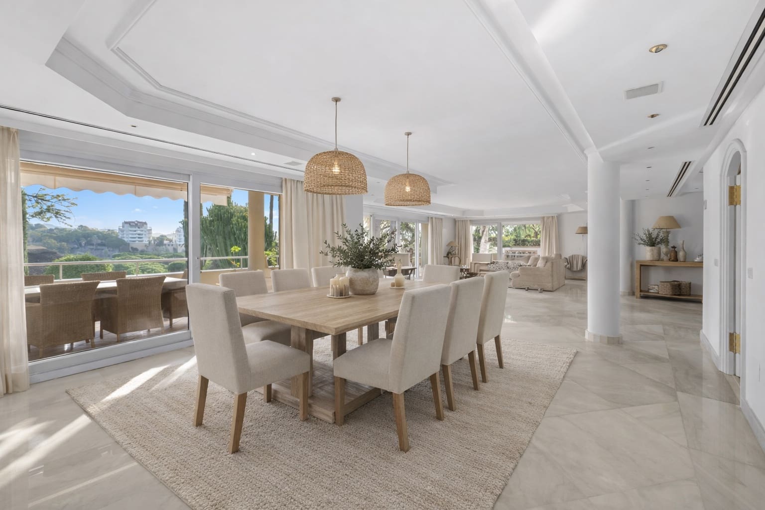 6 bedroom Villa for sale in Marbella with pool garage - € 2,750,000 (Ref: 9262448)