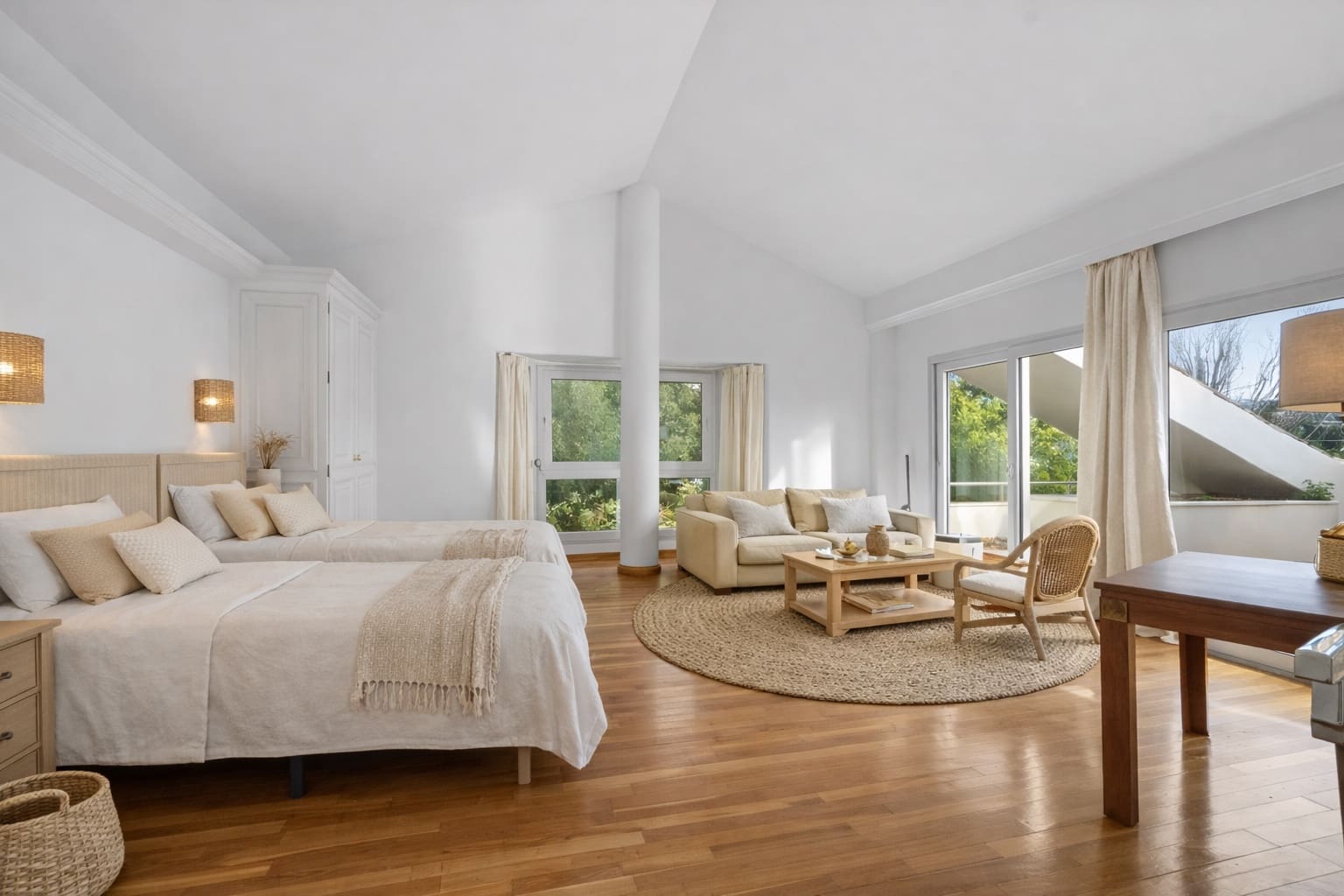 6 bedroom Villa for sale in Marbella with pool garage - € 2,750,000 (Ref: 9262448)