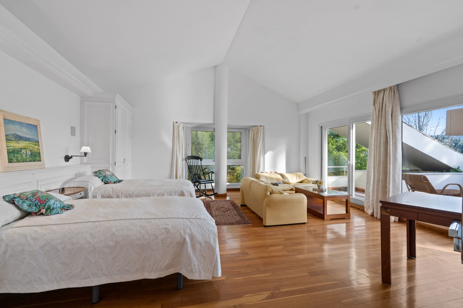 6 bedroom Villa for sale in Marbella with pool garage - € 2,750,000 (Ref: 9262448)