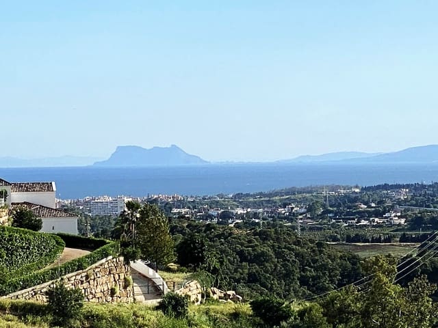 Bouwgrond te koop in La Concha - Resina Golf, Estepona - € 1.250.000 (Ref: 9353229)