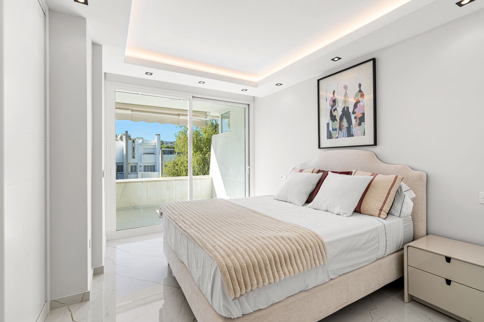 3 soveværelse Lejlighed til salg i Marbella med swimmingpool garage - € 1.299.000 (Ref: 9353230)