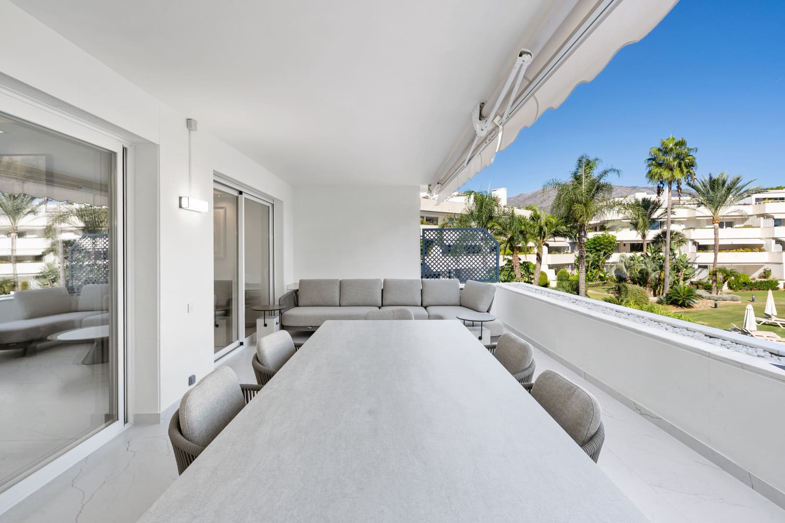 3 soveværelse Lejlighed til salg i Marbella med swimmingpool garage - € 1.249.000 (Ref: 9353230)