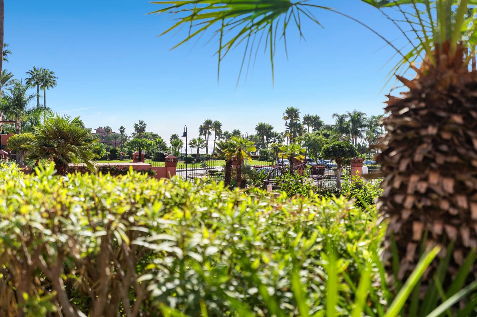 3 bedroom Apartment for sale in Guadalmansa with pool garage - € 1,450,000 (Ref: 9418916)