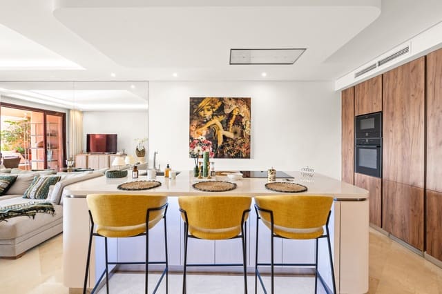 3 bedroom Apartment for sale in Resinera-Voladilla, Estepona with pool garage - € 1,450,000 (Ref: 9418916)