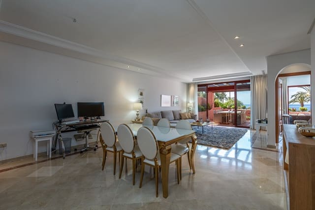 2 soverom Leilighet til salgs i Resinera-Voladilla, Estepona med svømmebasseng garasje - € 1 475 000 (Ref: 9418917)