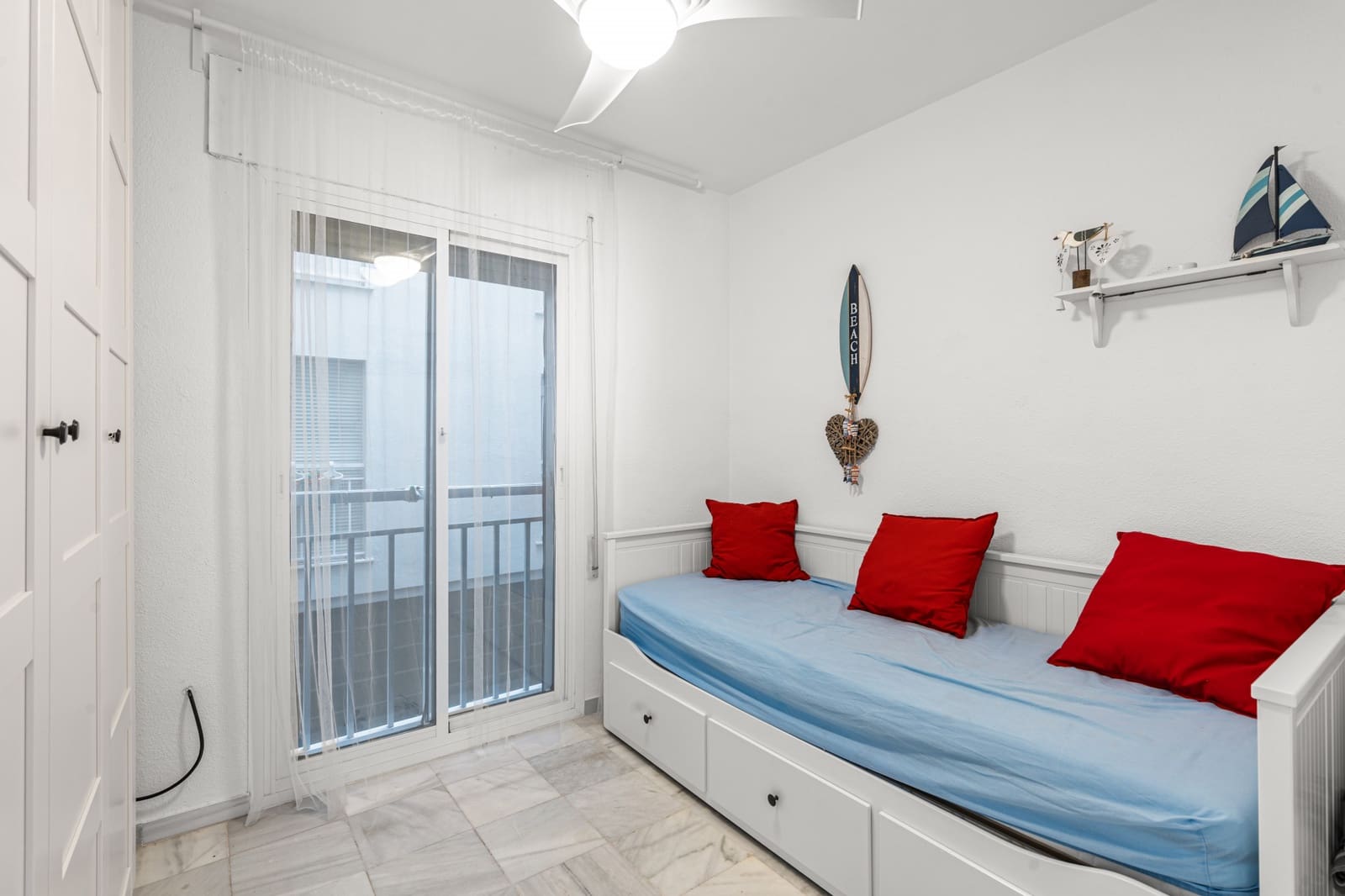 2 quarto Apartamento para venda em San Luis de Sabinillas com garagem - 280 000 € (Ref: 9448536)