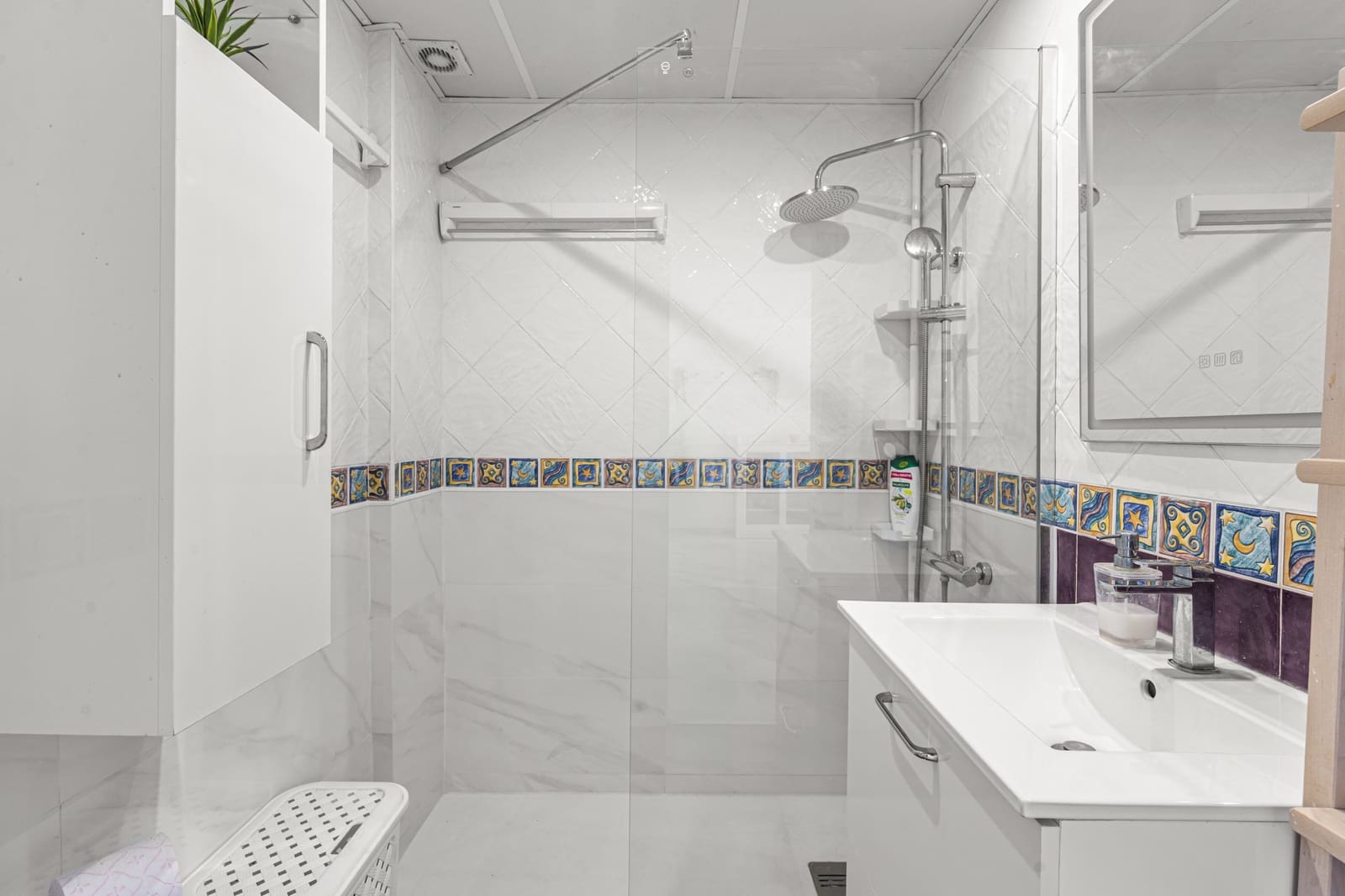 2 quarto Apartamento para venda em San Luis de Sabinillas com garagem - 280 000 € (Ref: 9448536)