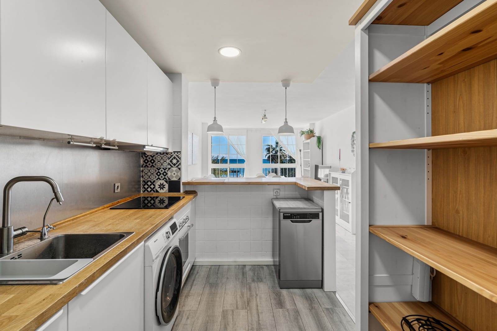 2 quarto Apartamento para venda em San Luis de Sabinillas com garagem - 280 000 € (Ref: 9448536)