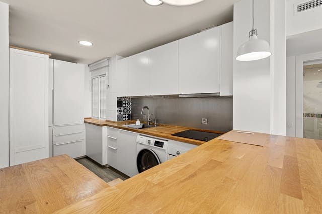 2 quarto Apartamento para venda em San Luis de Sabinillas, Manilva com garagem - 280 000 € (Ref: 9448536)