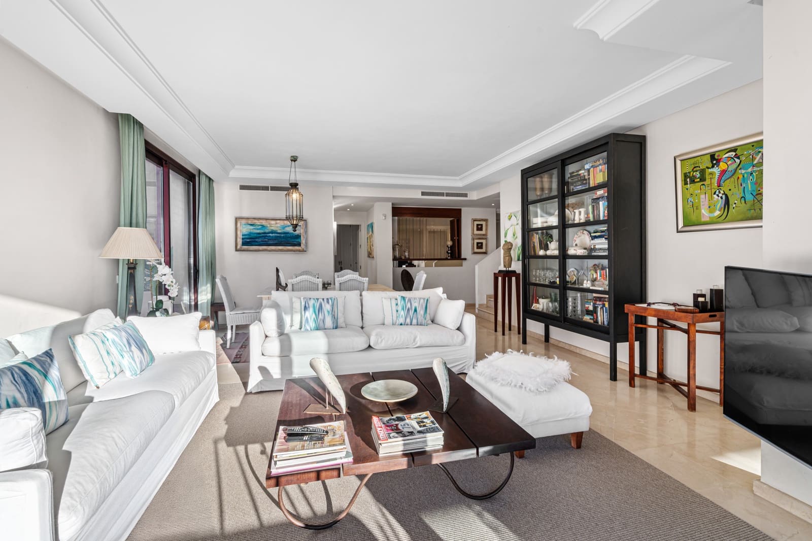 3 quarto Penthouse para venda em Estepona com piscina garagem - 1 800 000 € (Ref: 9470273)