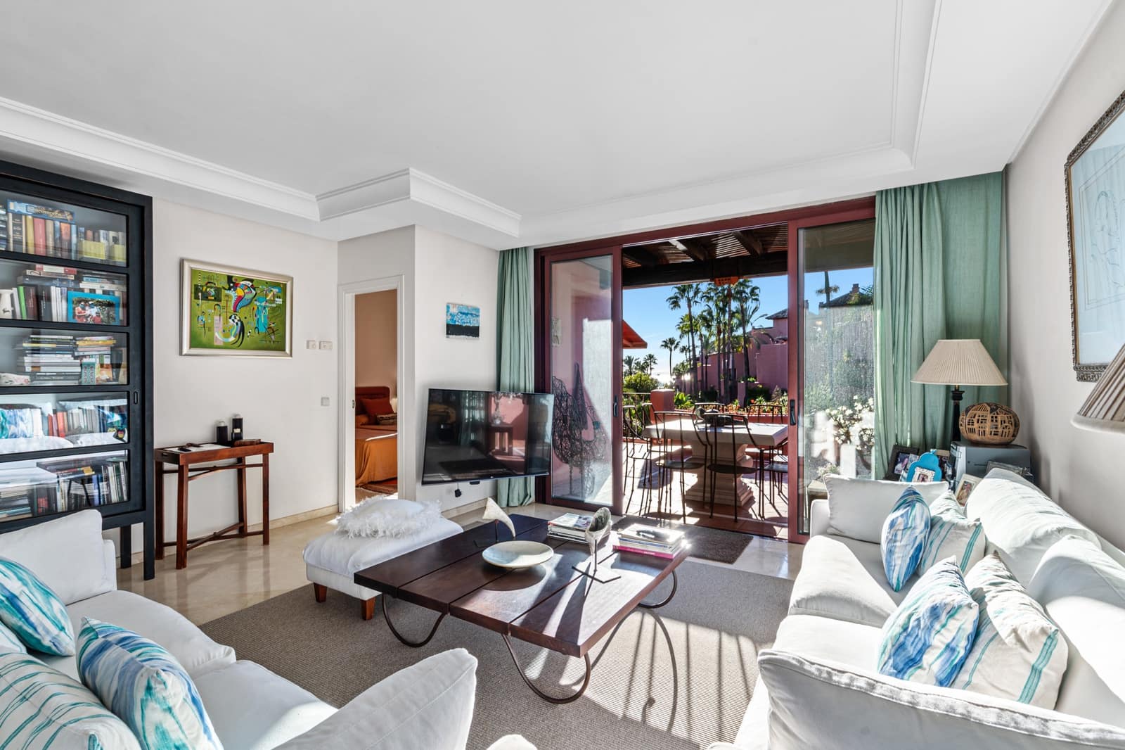 3 quarto Penthouse para venda em Estepona com piscina garagem - 1 800 000 € (Ref: 9470273)