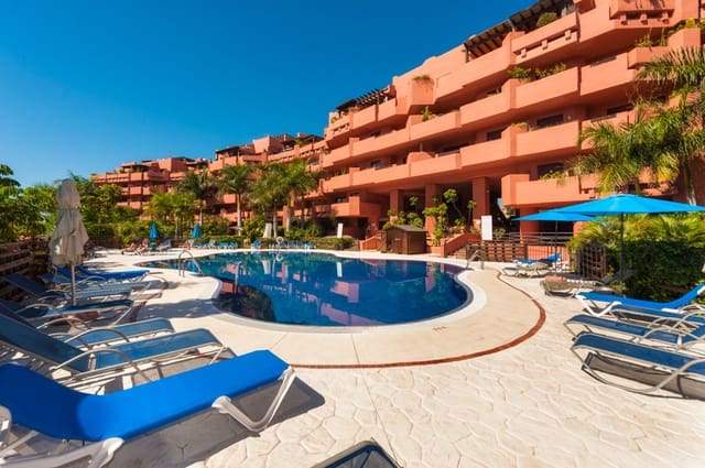 3 bedroom Apartment for sale in Guadalmansa, Estepona with pool garage - € 725,000 (Ref: 9501931)