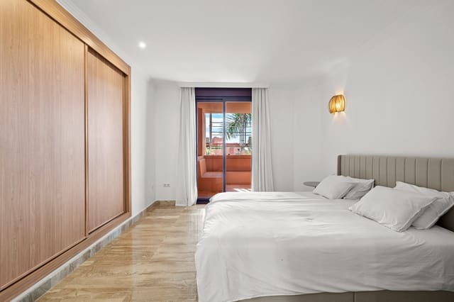 3 bedroom Apartment for sale in Guadalmansa, Estepona with pool garage - € 725,000 (Ref: 9501931)