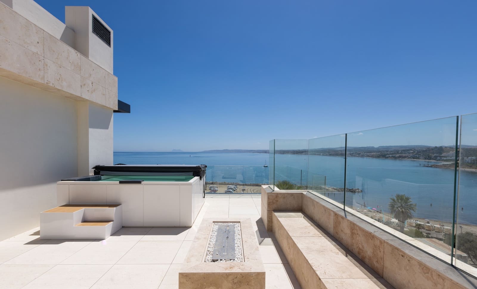 3 bedroom Penthouse for sale in Estepona with pool garage - € 6,500,000 (Ref: 9518552)
