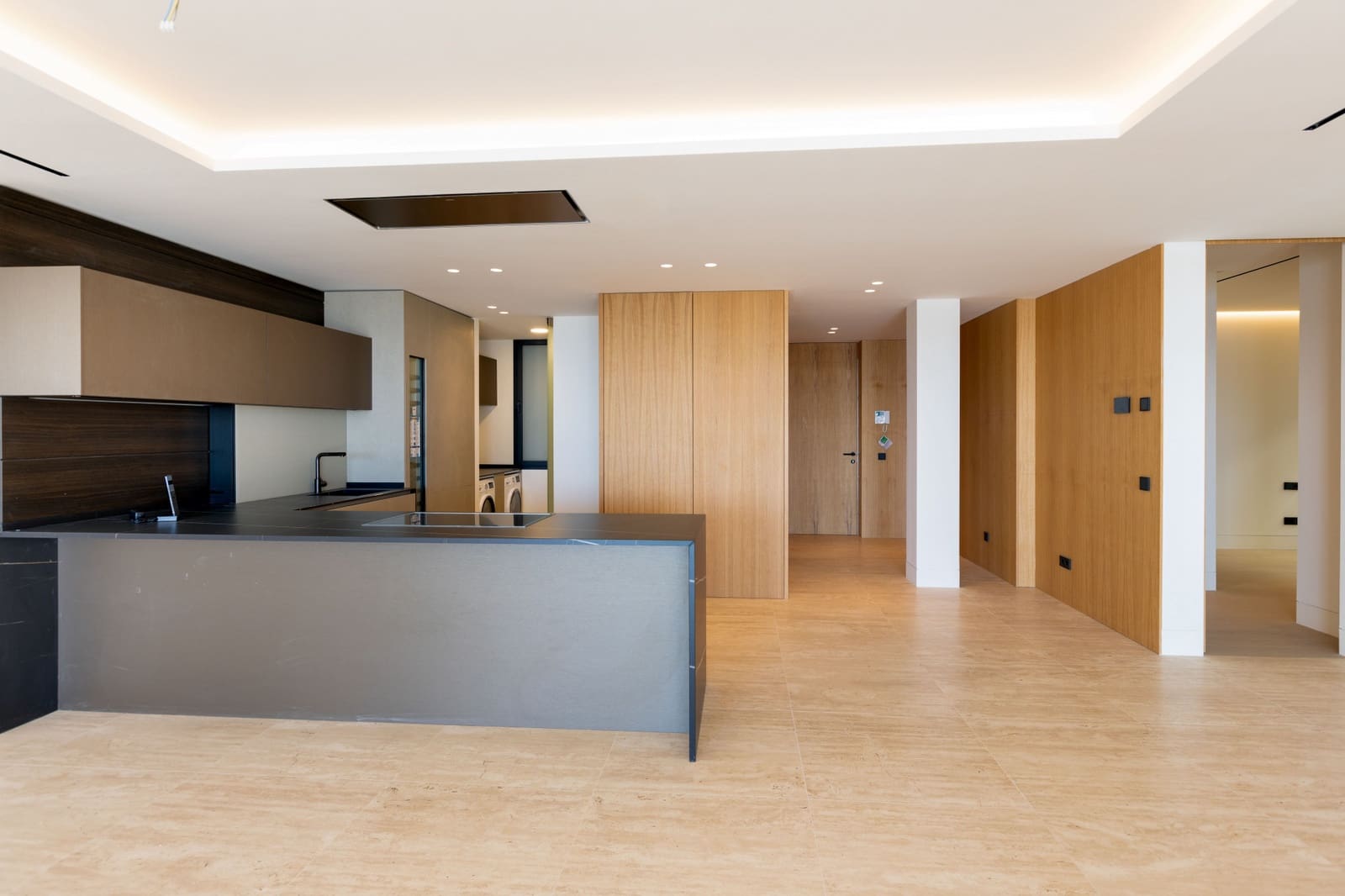 4 soveværelse Lejlighed til salg i Estepona med swimmingpool garage - € 4.385.000 (Ref: 9518553)